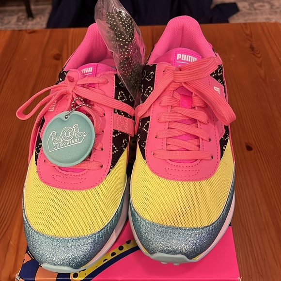 Puma Future Rider x LOL Surprise Shoes Youth 7C Pink Yellow Sneakers new w/box - Picture 2 of 13